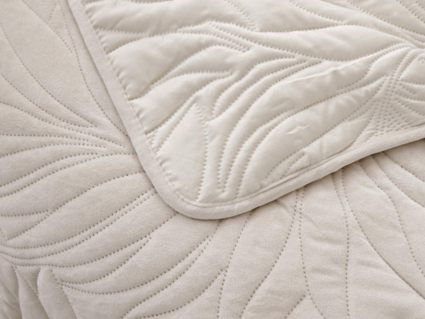 Покрывало Софи де Марко Глория (молоко) 160х220